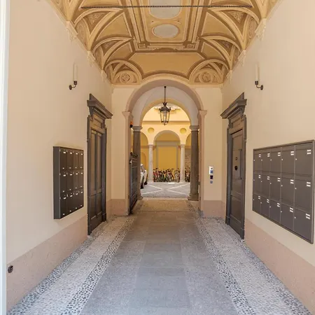 Del Vescovo - By Myhomeincomo Appartamento