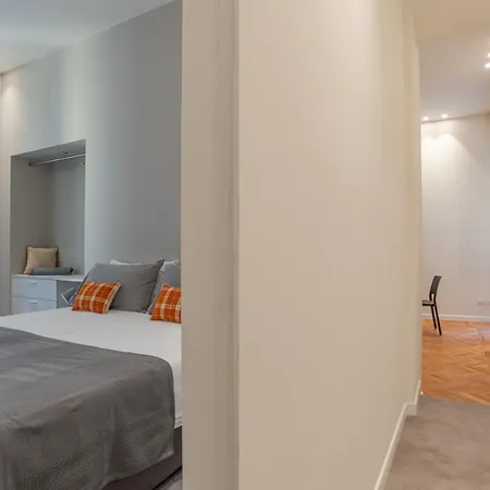 Del Vescovo - By Myhomeincomo * Côme