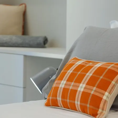 Del Vescovo - By Myhomeincomo *