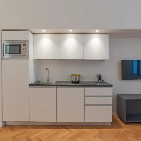 Del Vescovo - By Myhomeincomo Apartmán *