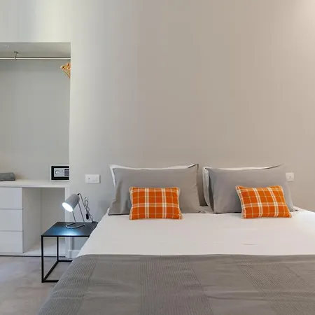 Del Vescovo - By Myhomeincomo Apartamento *